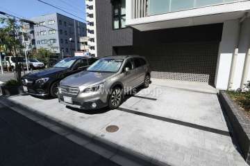 敷地内駐車場（屋外平面式）