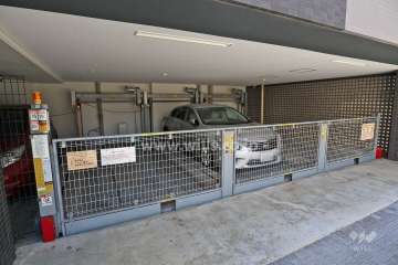 敷地内駐車場（屋内機械式）