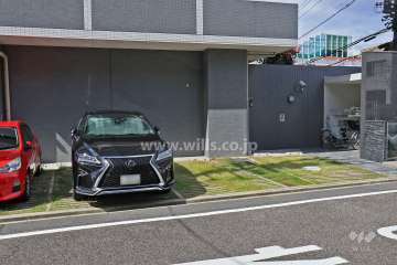 敷地内駐車場（屋外平面式）