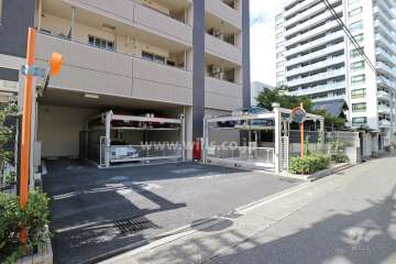 敷地内駐車場（屋内機械式）