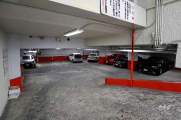 敷地内駐車場（屋内平面式）