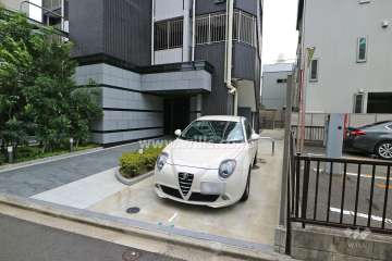 敷地内駐車場（屋外平面式）