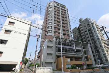 グランドメゾン泉の外観（北西側から）