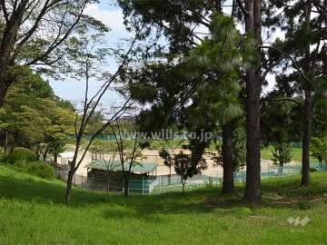 敷地の南側には『千里北町公園』が広がっています。