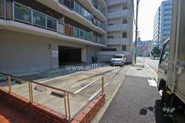敷地内駐車場（屋外平面式）