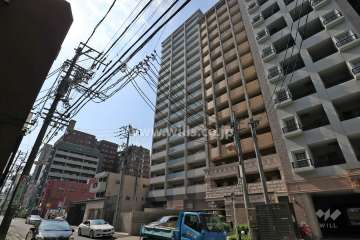 プラウド泉の外観（南東側から）