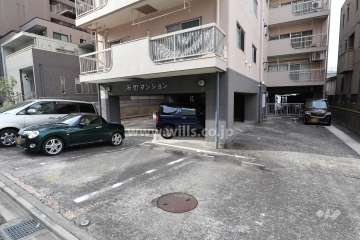 敷地内駐車場（屋外・屋内平面式）