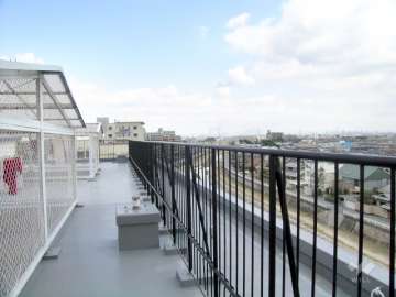 屋上の洗濯物干場