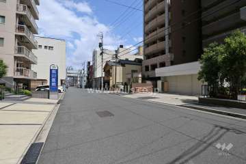 敷地北側の前面道路