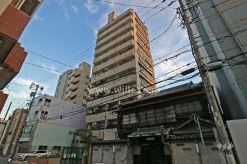 ライオンズシティ泉の外観（北西側から）