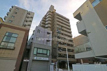 ライオンズシティ泉の外観（北東側から）