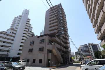 ユニーブル代官町の外観（北東側から）