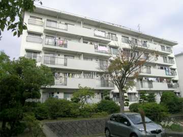 公団新千里北町第二団地C-57棟