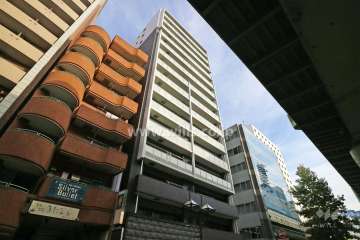 プレサンスロジェ高岳駅前の外観（北西側から）