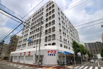メゾン大曽根の外観（南東側から）