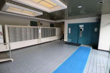 エントランスホール