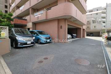 敷地内駐車場（屋外平面式）
