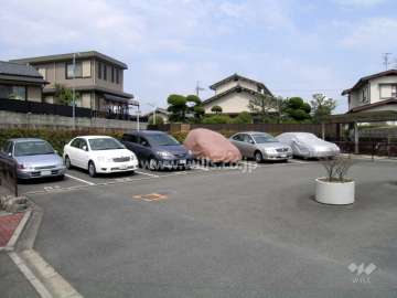 敷地内の駐車場