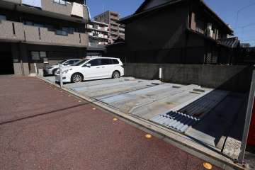 敷地内駐車場（屋外機械式）