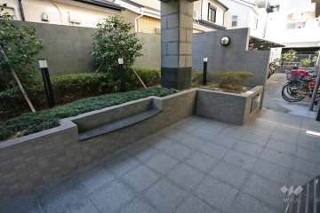 エントランス前の植栽