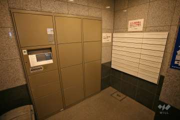 宅配ボックスと共用ポスト