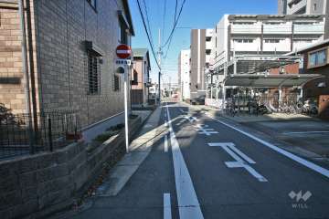 敷地北側の道路（山口前ノ町線）