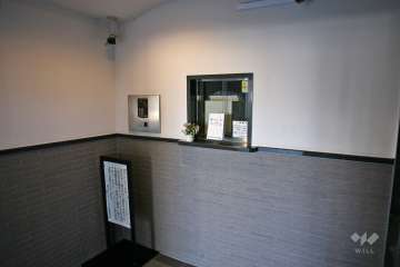 エントランスはオートロック付きです。