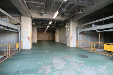 敷地内駐車場（屋内機械式）