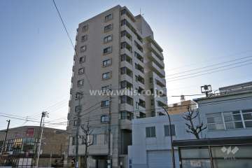 ロイヤルシャトー白壁の外観（北西側から）