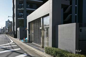 駐車場出入口（リングシャッター付き）