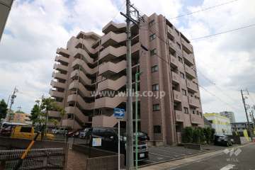 宝マンション大曽根の外観（北西側から）