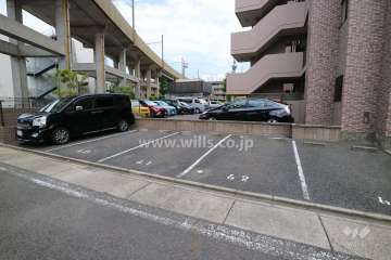 敷地内駐車場（屋外平面式）