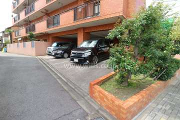 敷地内駐車場（屋外平面式）