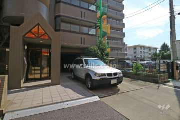 敷地内駐車場（屋外平面式）