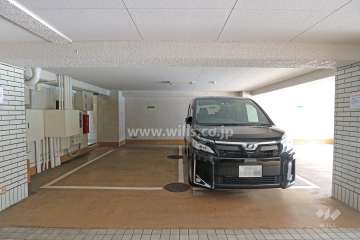 敷地内駐車場（屋内平面式）