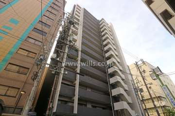 プレサンスジェネ栄の外観（北東側から）