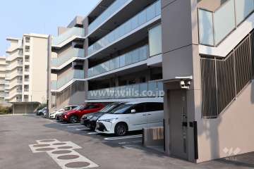 敷地内駐車場(屋外平面式)