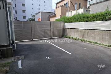 敷地内駐車場（屋外平面式）