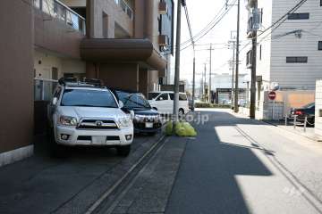 敷地内駐車場(屋外平面式)