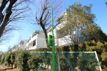 八事本町団地１号棟の外観（南東側から）