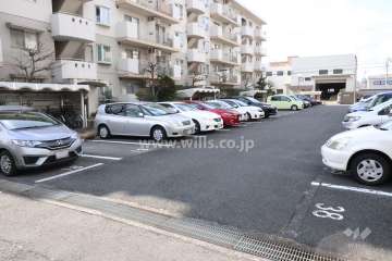 敷地内駐車場（屋外平面式）
