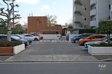 敷地内駐車場(屋外平面式)