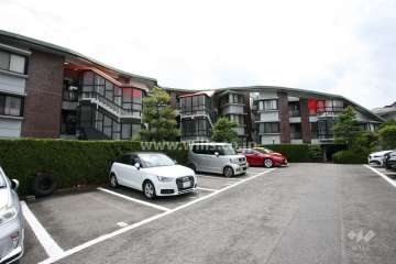 敷地内駐車場(屋外平面式)