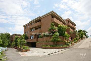 アクト南山外観