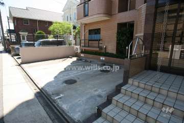 敷地内駐車場(屋外平面式)
