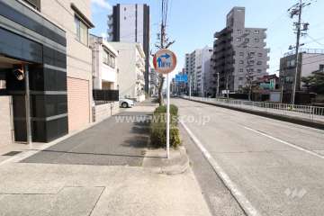 敷地南側前面道路