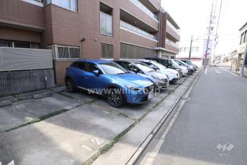 敷地内駐車場（屋外平面式）