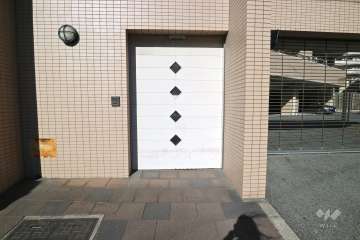駐輪場の出入口