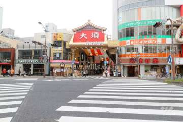敷地南側の前面道路（東側から）
