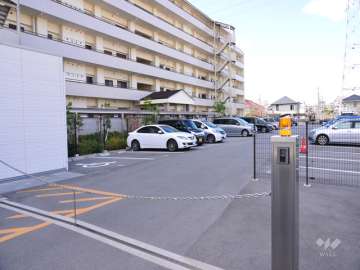 敷地内駐車場(屋外平面式)